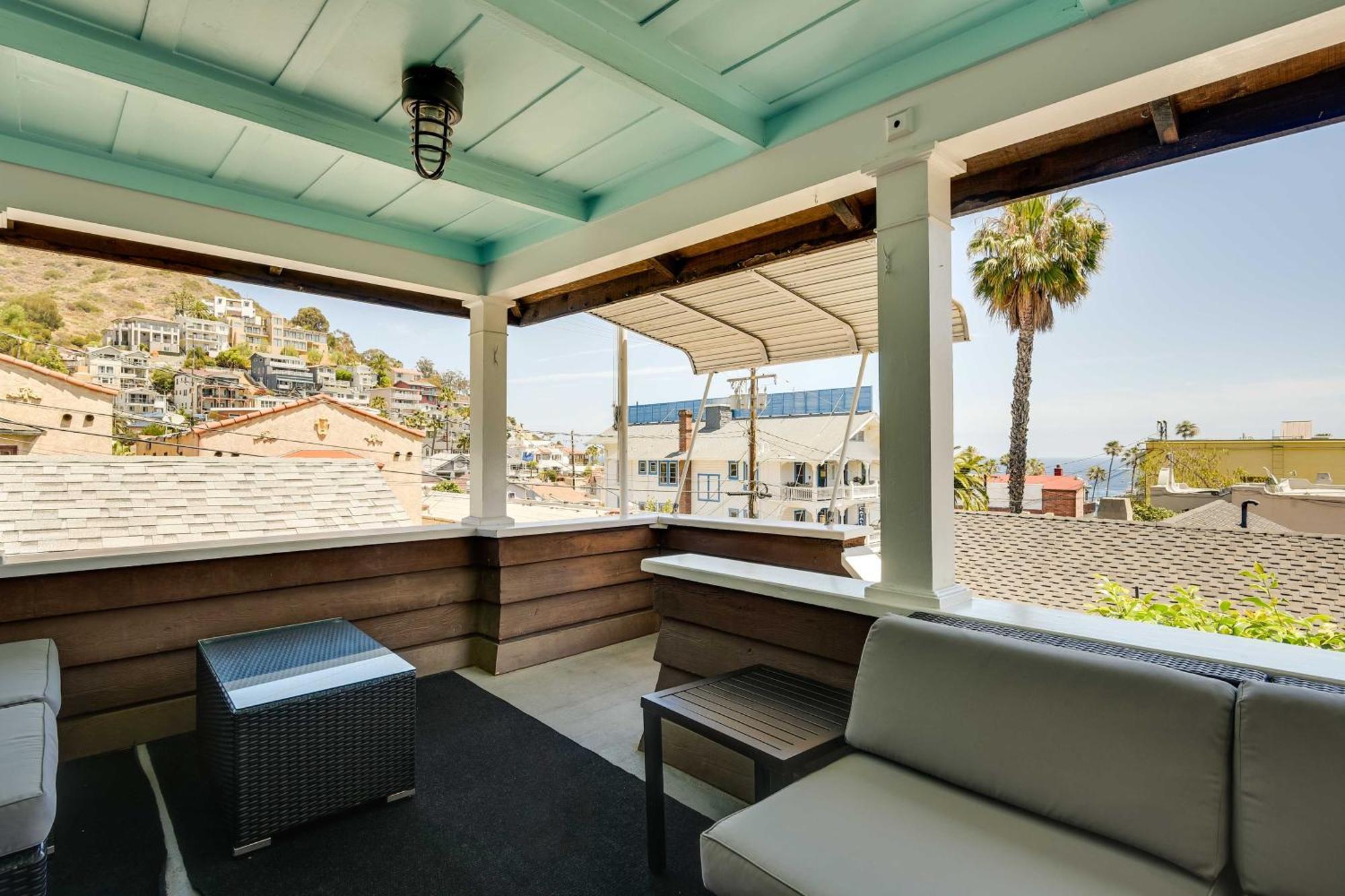 Charming Catalina Gem With Deck Walk To The Beach! Avalon Exterior photo