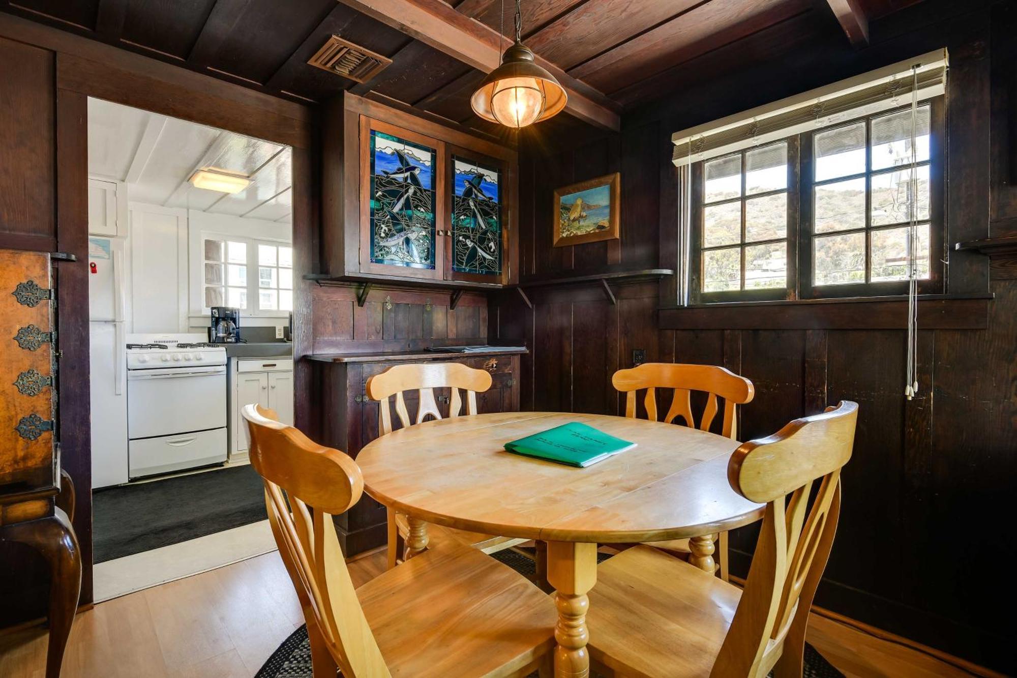Charming Catalina Gem With Deck Walk To The Beach! Avalon Exterior photo